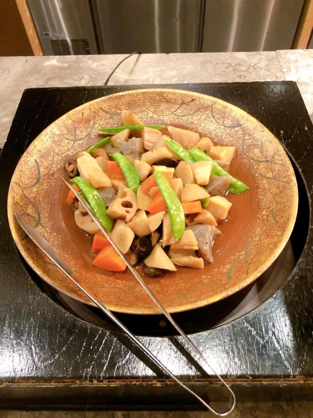 Hotel Okura Fukuoka Фукуока Екстер'єр фото A dish of shimeji mushrooms