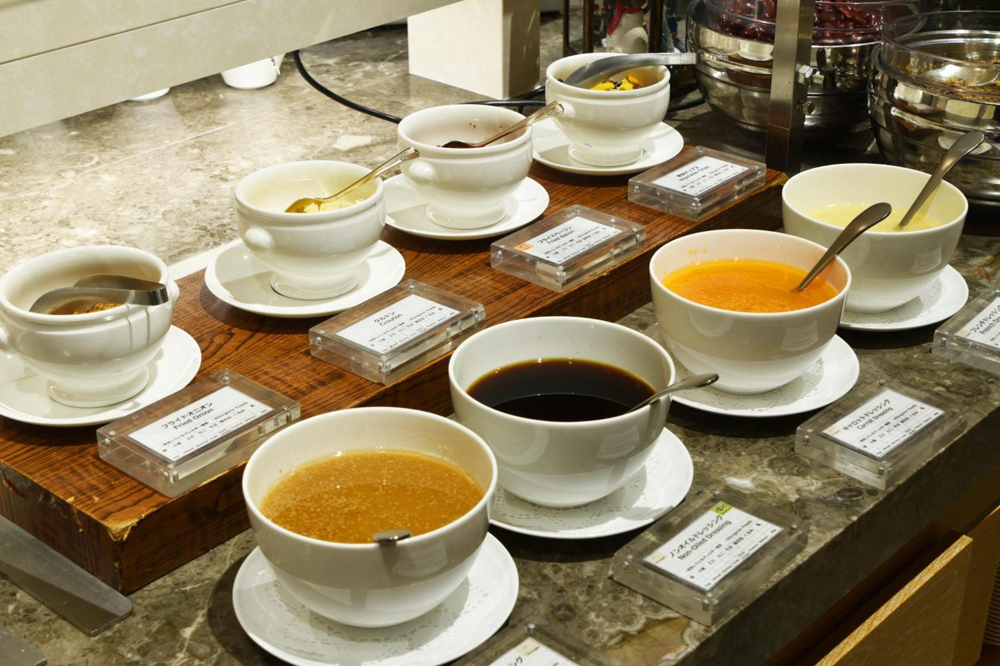 Hotel Okura Fukuoka Фукуока Екстер'єр фото Assorted teas at a hotel