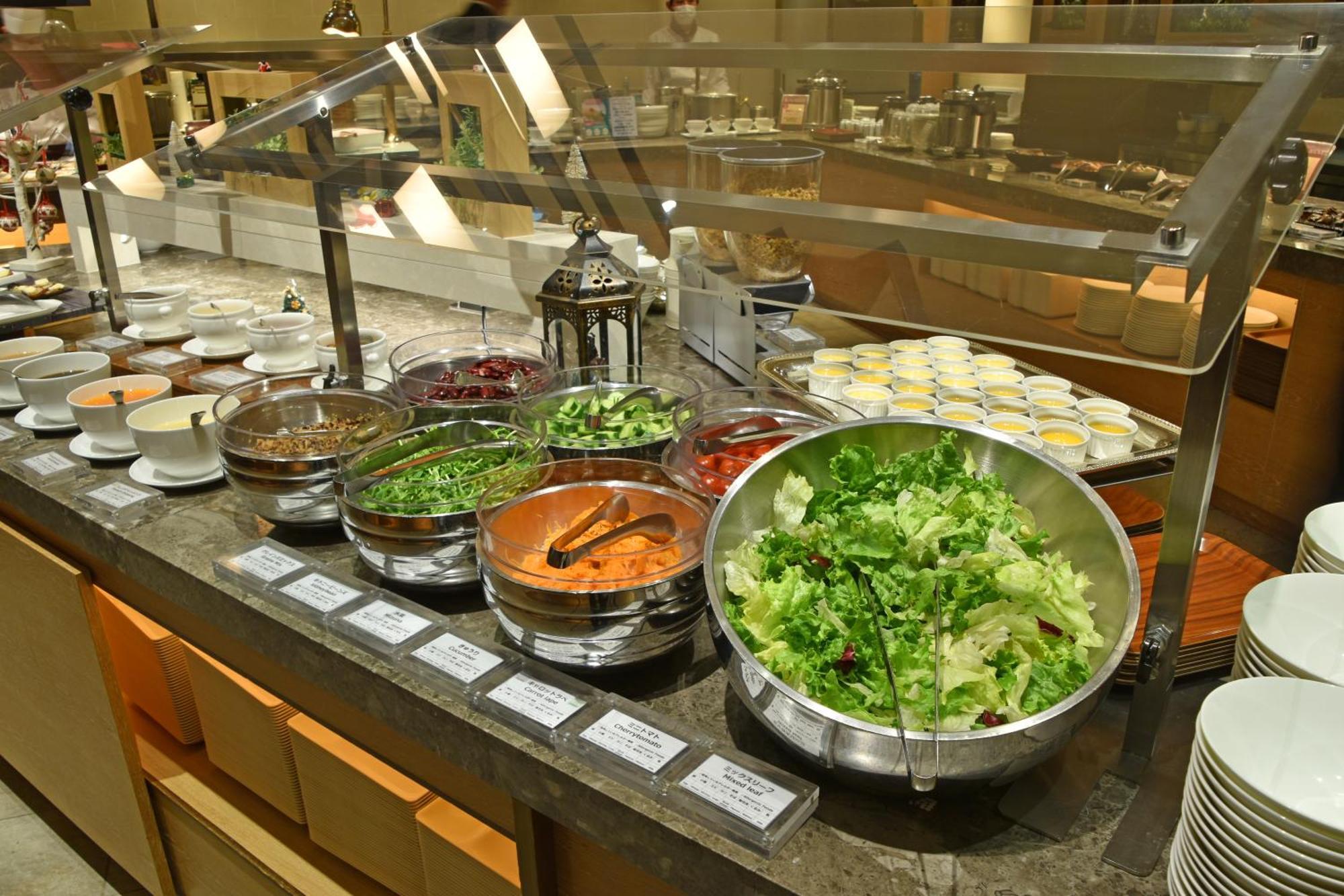 Hotel Okura Fukuoka Фукуока Екстер'єр фото A salad bar