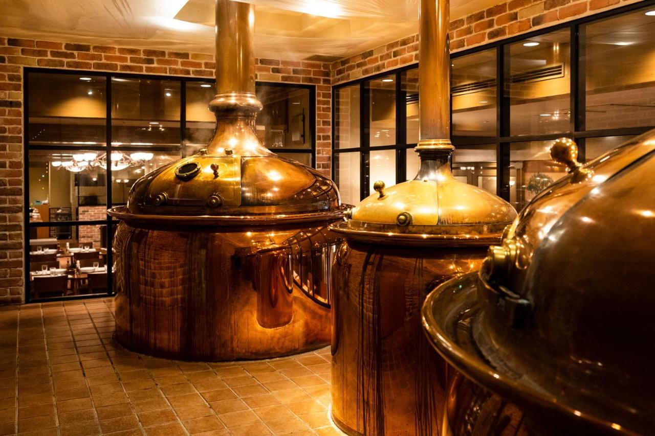 Hotel Okura Fukuoka Фукуока Екстер'єр фото Brewing vessels at the Old Brewery Store